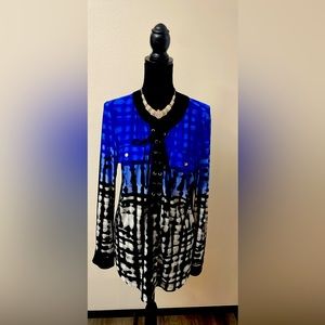 Top for women size M by Nygard